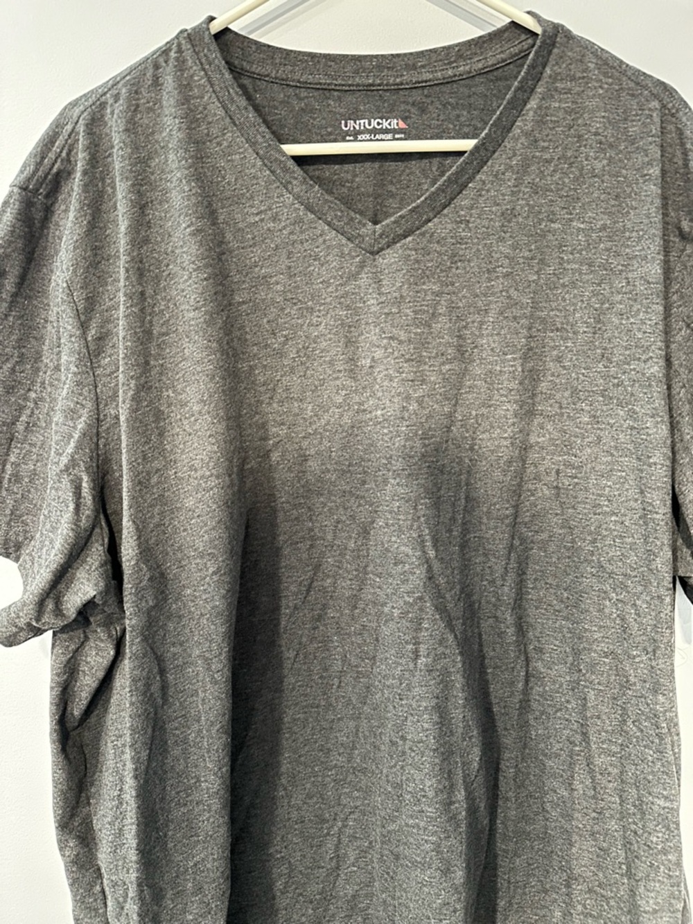 UNTUCKit Heather Gray V-Neck Tee